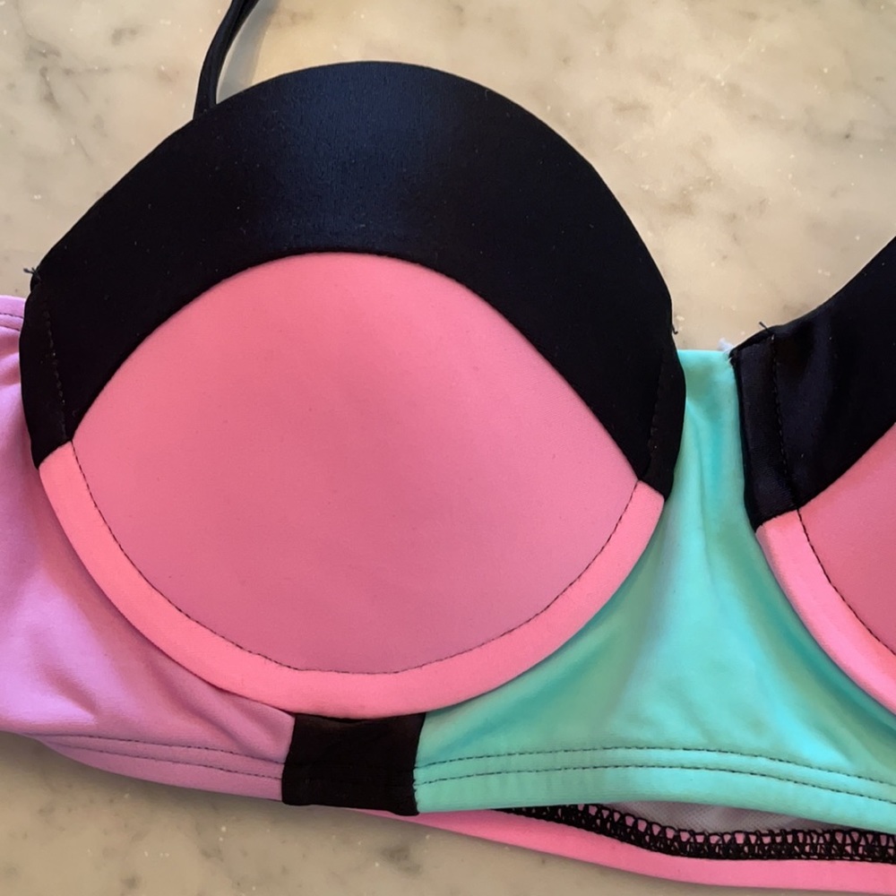 Colorblock Bikini - Picture 3 of 6